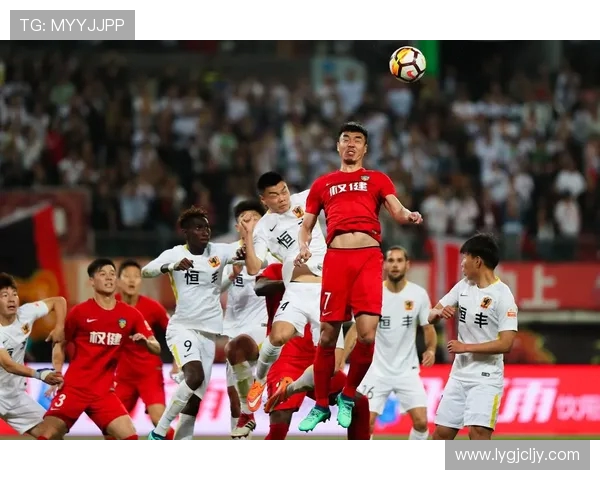 中超联赛激战恒丰对决建业双方全力争胜争夺宝贵积分